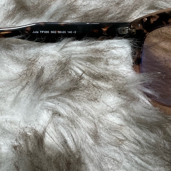 TOM FORD FT0685 JULIE SUNGLASSES - Havana fade to pink - Picture 2 of 6